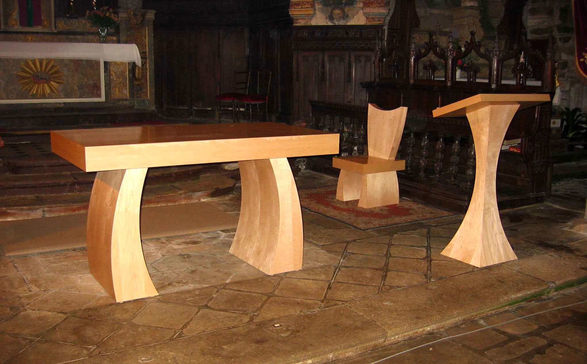 Catalogue raisonné, Jean-Paul Thaéron, Mobilier liturgique, église du Juch - 2004