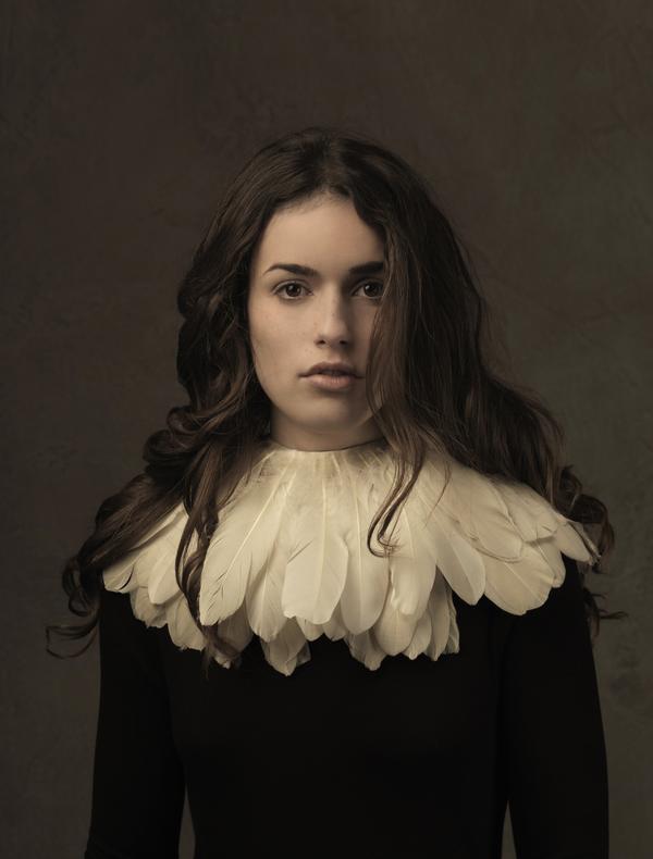 Girl with the Feather Collar, 2015 © Marie Cecile Thijs - Courtesy Galerie XII