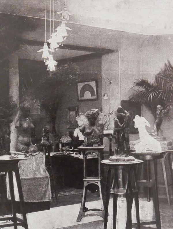 Vue de l’exposition Claudel - Hoetger à la galerie Eugène Blot, en décembre 1905. Photo Ville de Paris / bibliothèque Marguerite Durand