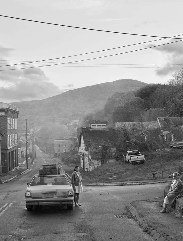 The Departure, 2021-2022, tirage numérique pigmentaire monté sur Dibond 102 × 132 cm – Photo © Gregory Crewdson.