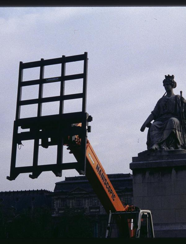 Raymond Hains : L'Œuvre en chantier. Du Grand Louvre aux 3 Cartier