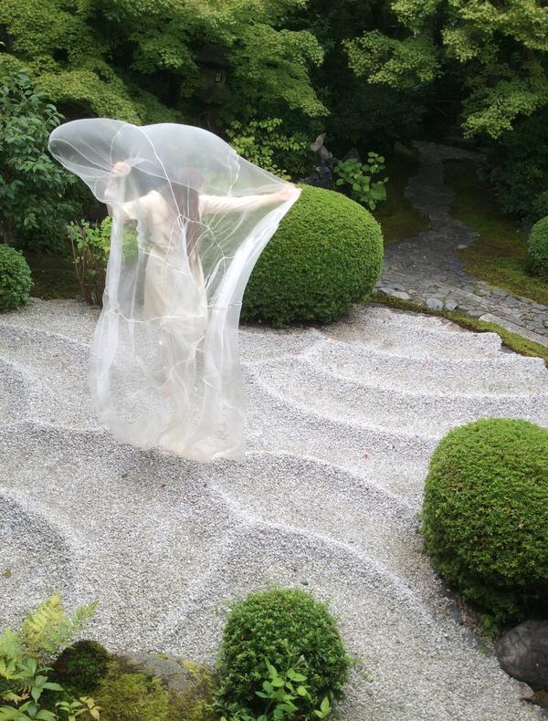 Marie-Ange Guilleminot, MA, l'espace qui relie