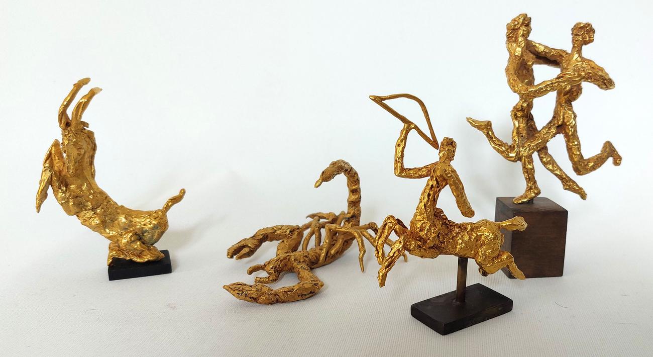 Groupe 4 pièces, 1 Capricorne, 1 Scorpion, 1 Sagittaire, 1 Gémeaux