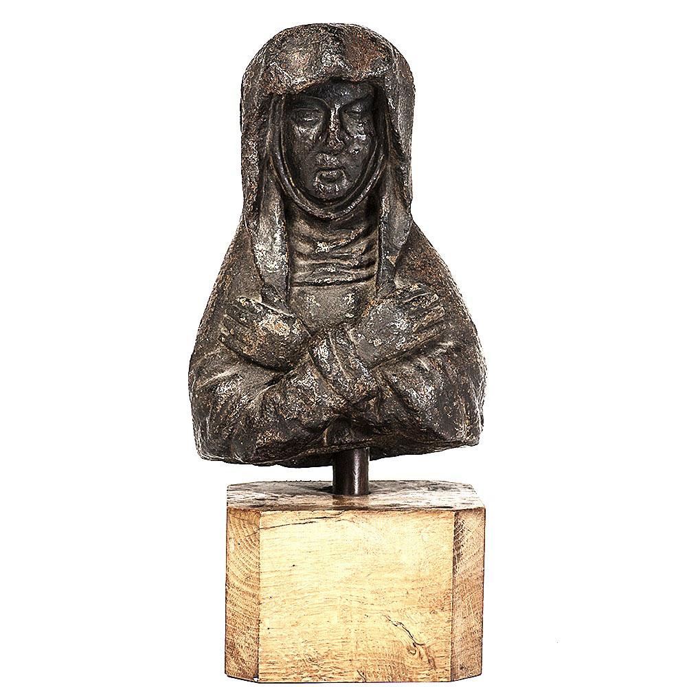 buste de vierge en pierre patinée en noir, visage