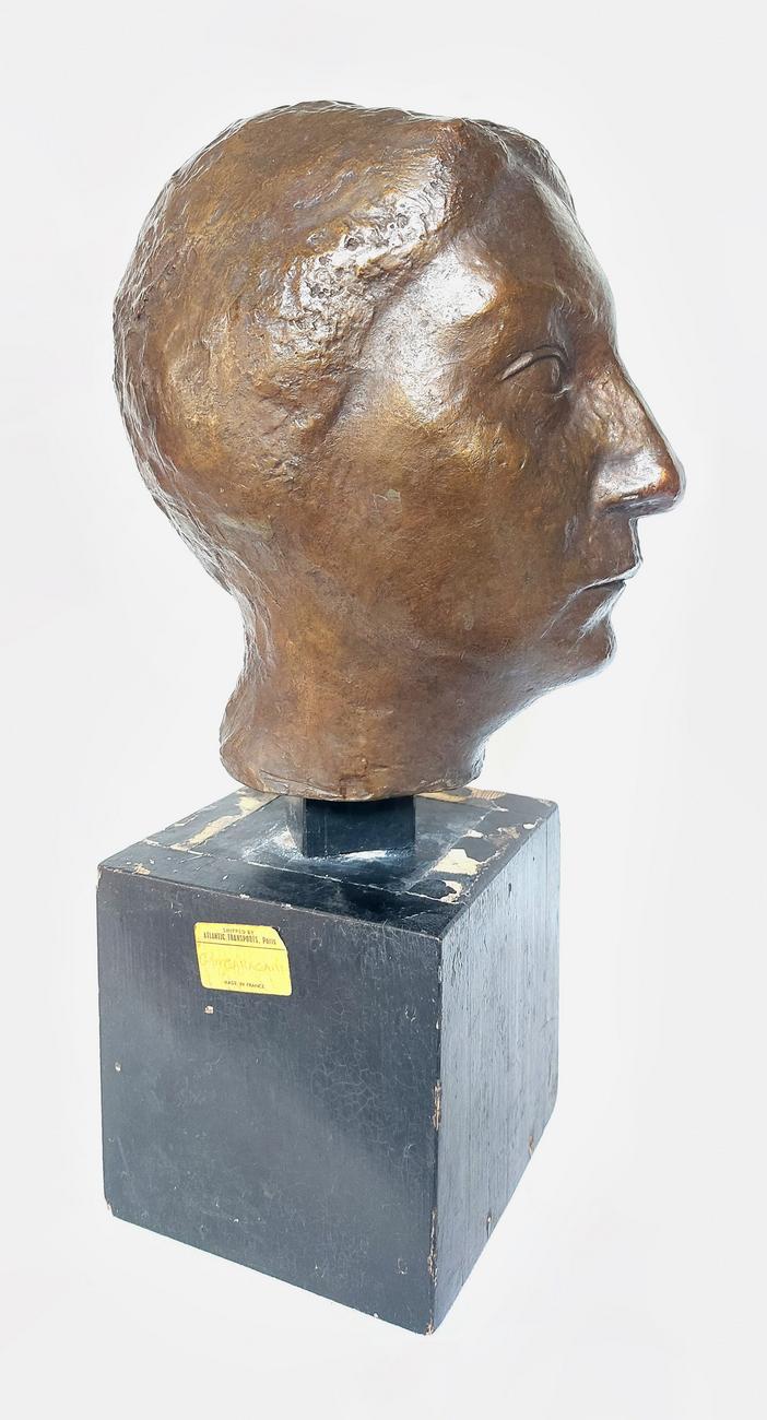 La porteuse d'eau bronze marron 3 