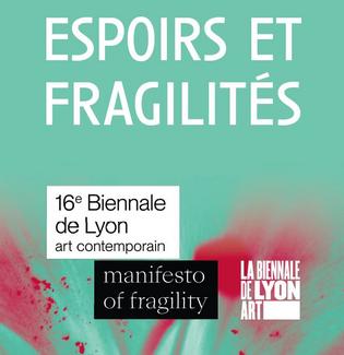 L'exposition Espoirs et Fragilités présente un large panel d'artistes au musée municipal Paul-Dini (à 20 min au Nord de Lyon)