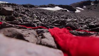 Cecilia Vicuña, Quipu Mapocho, 2017, courtesy of Electronic Arts Intermix (EAI), New York (still)