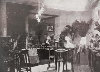 Vue de l’exposition Claudel - Hoetger à la galerie Eugène Blot, en décembre 1905. Photo Ville de Paris / bibliothèque Marguerite Durand
