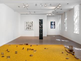 Vue de l’exposition « Trajectoires que je suis, Lauréates du prix d’honneur AWARE »