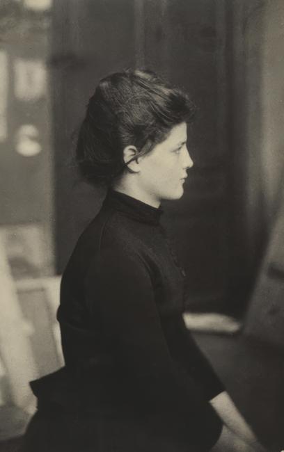 Photogrphie, portrait d'Hélène Vary
