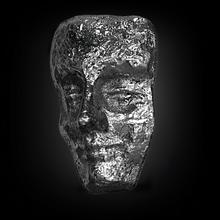 Masque, bijou en pendentif, 1990