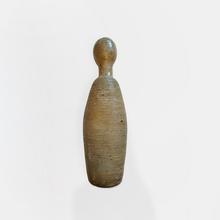 Vierge au manteau abritant l'Enfant, 1963