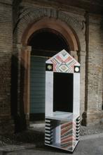 Miroir avec console en marbre de différentes couleurs, 1990