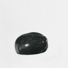 Le chat (roulé en boule), 1984