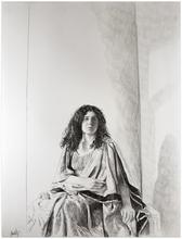 Robe verte et peplos, assis devant panneau, bras gauche pendant -1978