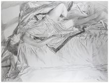 Tunique, tête hors du lit, jambes nues - 1978