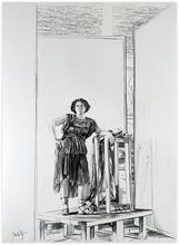 Robe violette tenue taille, main droite à la hanche, bras gauche accoudé stèle - 1978