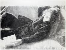 Allongé, tient livre main gauche, bras droit levé - 1991