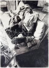 Allongé pouf, vu en plan, veste carreaux - 1986