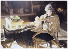 Assis, robe châtelaine, pied sur tabouret, table à pipes, 1994