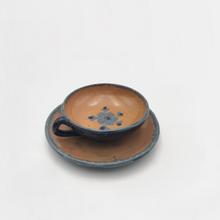 Soucoupe et tasse à thé, 1942