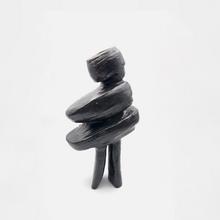 Forme noire, 1979