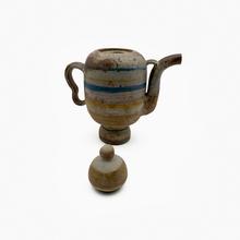 Trois rayures bleues (théière), 1960
