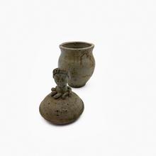 Tête de femme (pot couvert), 1945
