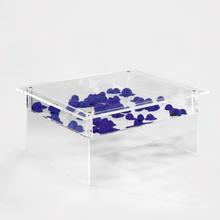 Table aux escargots bleu Klein — 