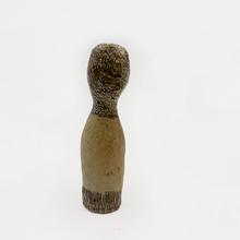 Femme à la capuche tricotée, 1964