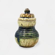 Graine striée (pot couvert). 1946.