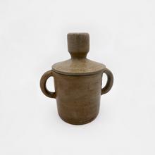 Cylindre à deux anses (soupière), 1958