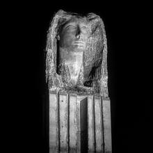 Le Mythe monumental sur colonne, 1990