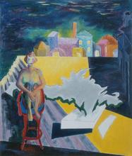 Femme assise devant la ville