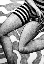 Anne : Genoux gauche et pubis - La Piqûre