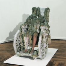Aliment Blanc cultivable : femme assise 1964
