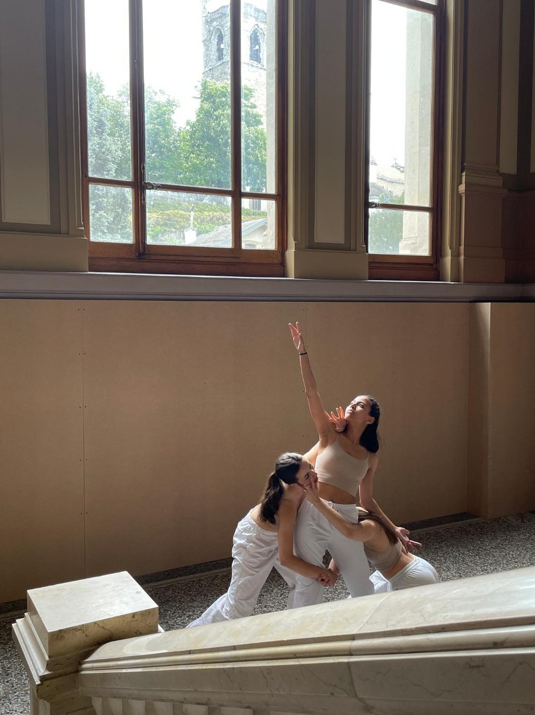 Performance dansée par les créations élème. Edition 2023