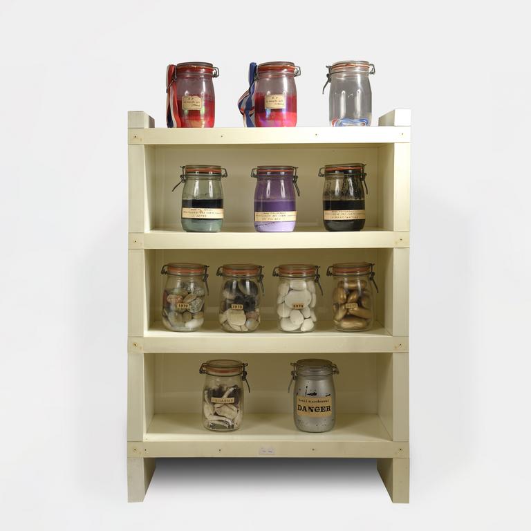 Catalogue raisonné, Henri Maccheroni, L'Armoire aux bocaux, 1972