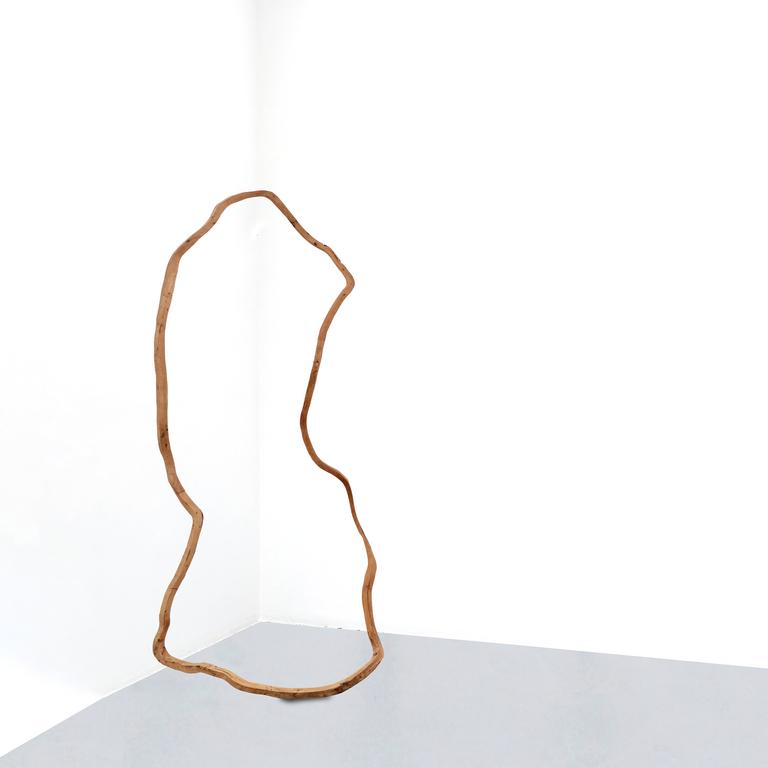 Catalogue raisonné, Toni Grand, Sec, équarri - abouté en ligne courbe fermée, 1976