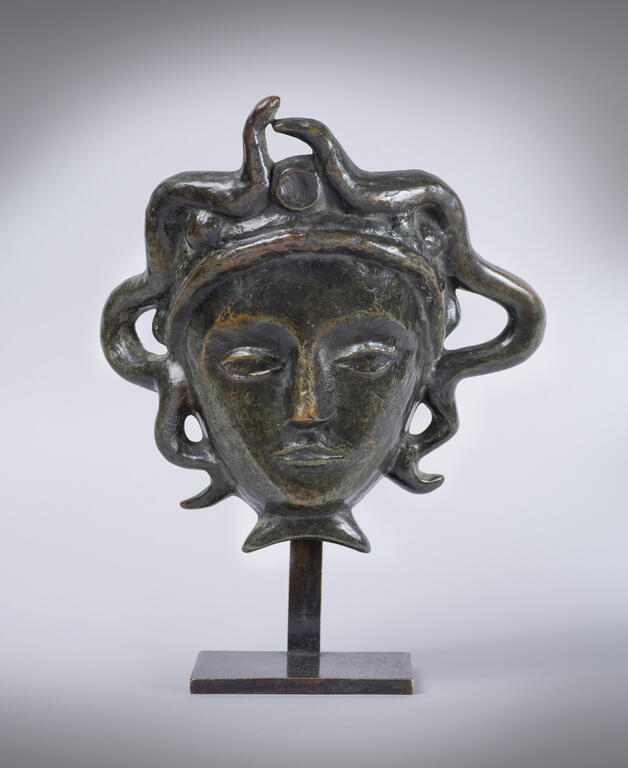 Alberto Giacometti (1901-1966), Tête de Gorgone ou Tête de Méduse, bronze, H 24,5 x L 25 x D 17 cm