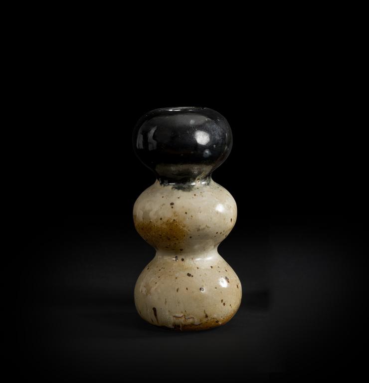 Catalogue raisonné, Jean & Jacqueline Lerat, Trois Boules (émail noir), c. 1970
