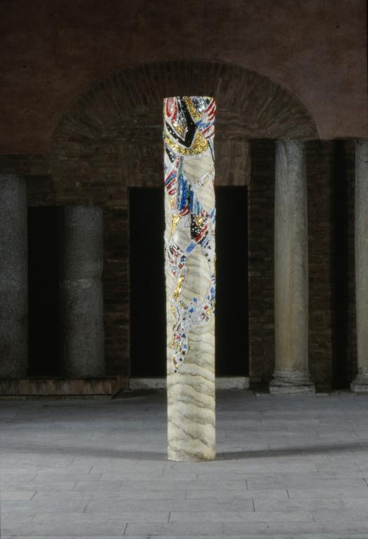 Colonne en marbre et mosaïques