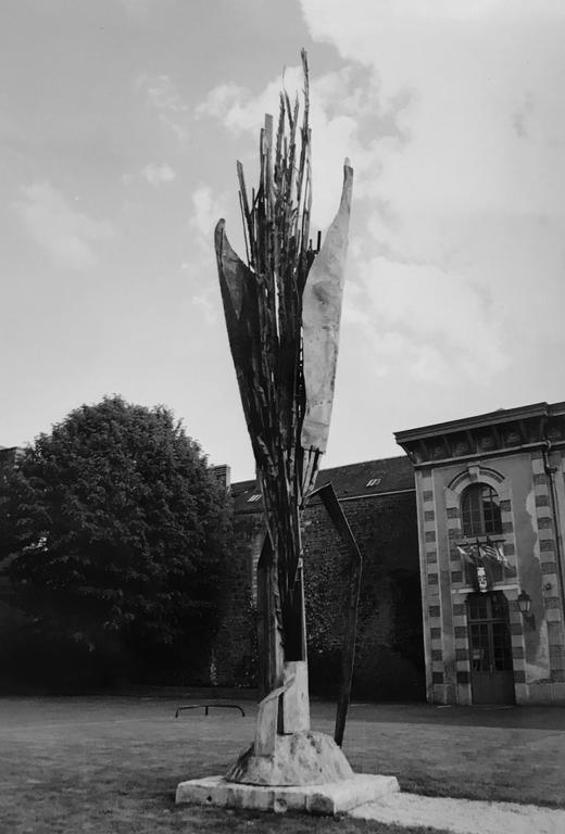 Louis Derbré, L'Epi - Le monument du souvenir, circa 1993-1994