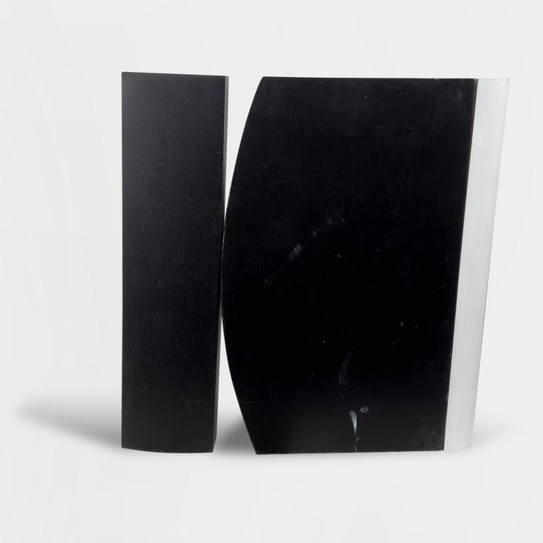 Catalogue raisonné, Joël Froment, Sculpture (Noir + ligne blanche sur le côté)