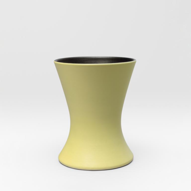 Catalogue raisonné, Pol Chambost, Vase diabolo (jaune). Modèle 1047 B — 1954