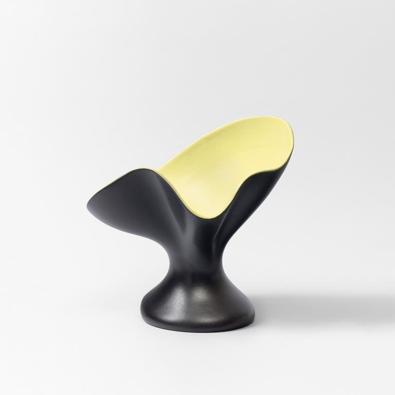 Catalogue raisonné, Pol Chambost, Vase corolle (noir anis). Modèle 1056 — 1955