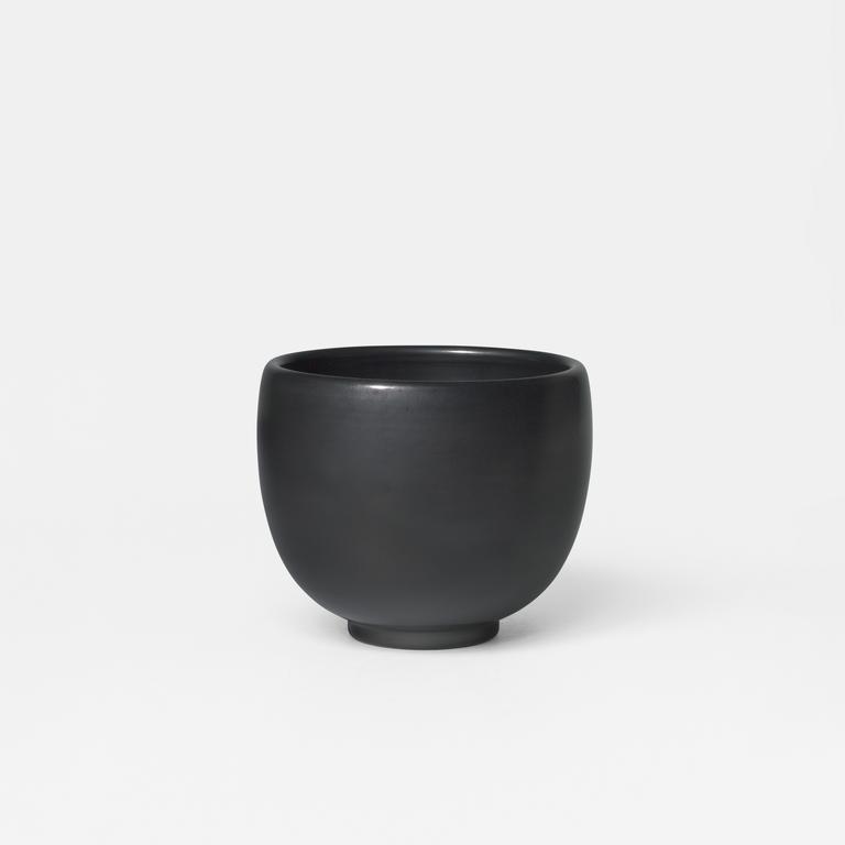 Catalogue raisonné, Pol Chambost, Vase (noir). Modèle 1353 — circa 1960
