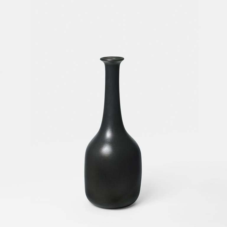 Catalogue raisonné, Pol Chambost, Vase bouteille (noir). Modèle 2116 — 1959
