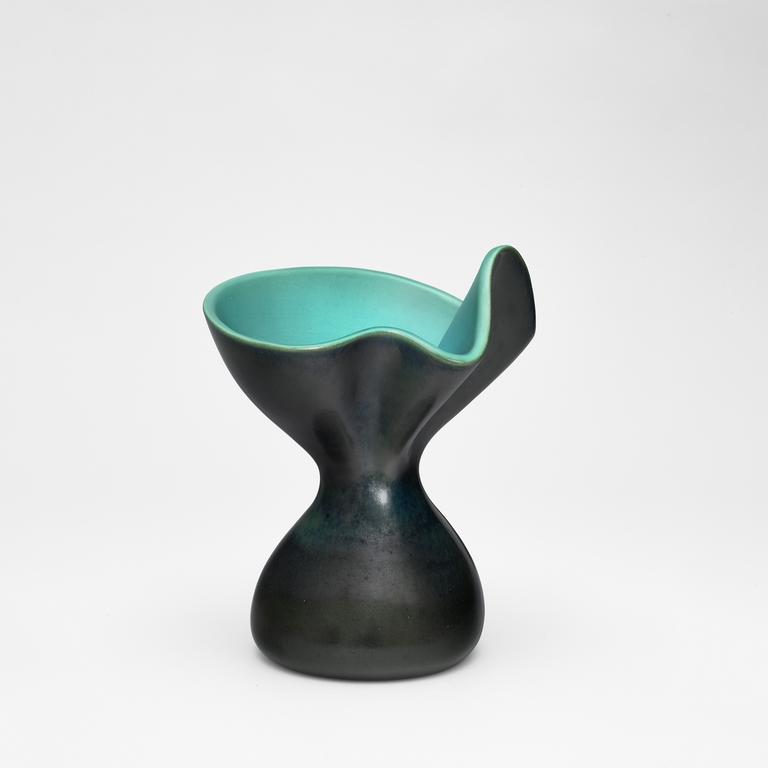 Catalogue raisonné, Pol Chambost, Vase corolle (noir bleu). Modèle 1055 — 1955