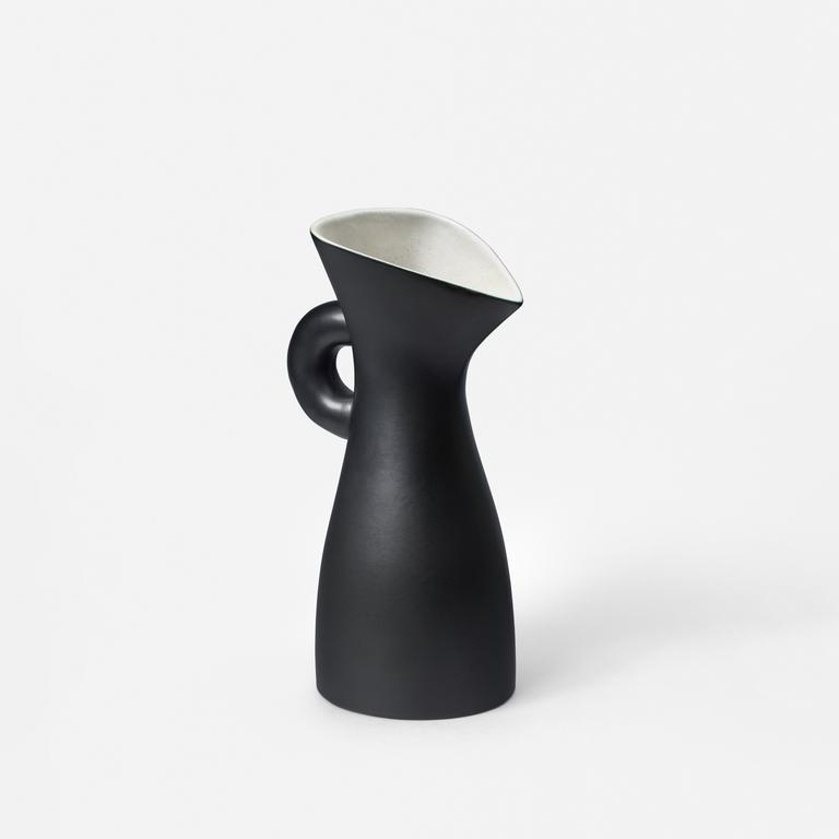 Catalogue raisonné, Pol Chambost, Vase pichet (noir blanc). Modèle 2000 — 